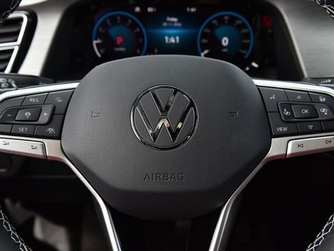 New 2026 Volkswagen Atlas Cross Sport SE AWD/4WD image 18
