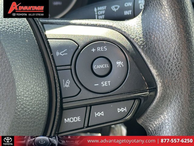 Certified 2022 Toyota RAV4 LE AWD/4WD image 25