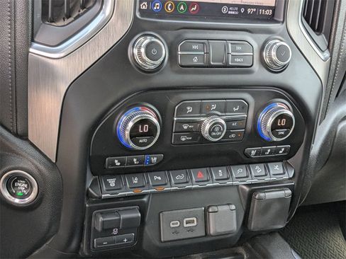 Used 2022 GMC Sierra 2500 Denali w/ Denali Ultimate Package image 20