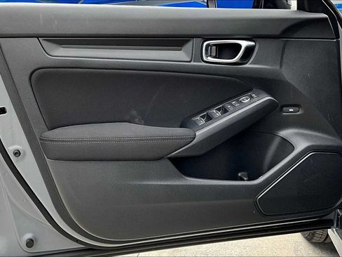 Used 2025 Honda Civic Sport image 10