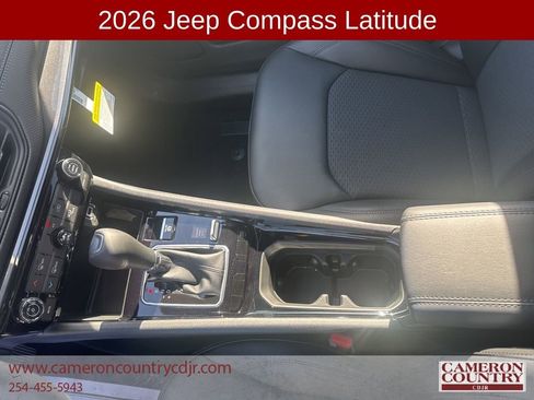 New 2026 Jeep Compass Latitude image 13