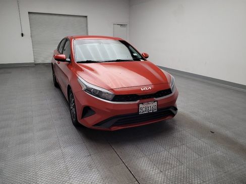 Used 2022 Kia Forte LXS FWD image 14