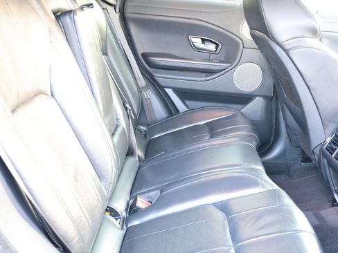Used 2018 Land Rover Range Rover Evoque SE AWD/4WD image 17