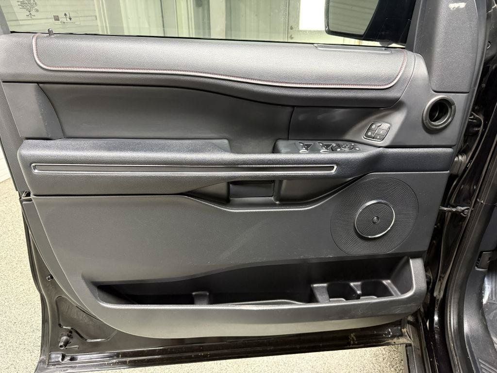 Used 2022 Ford Expedition Max Limited AWD/4WD image 23