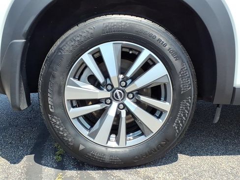 Certified 2024 Nissan Pathfinder SL AWD/4WD image 8