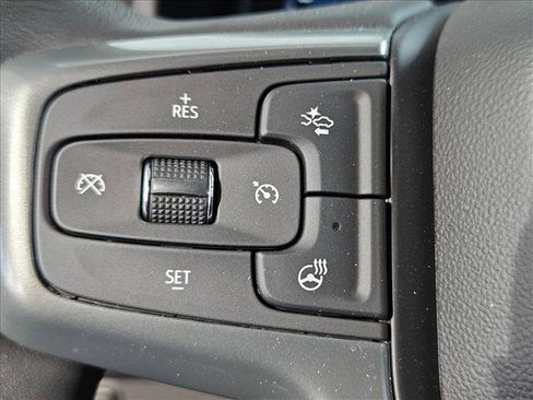 Used 2022 Chevrolet Tahoe Z71 w/ Luxury Package image 17