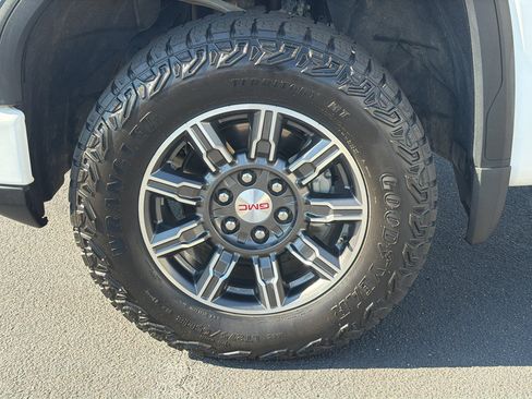 Used 2025 GMC Sierra 1500 AT4 AWD/4WD image 36