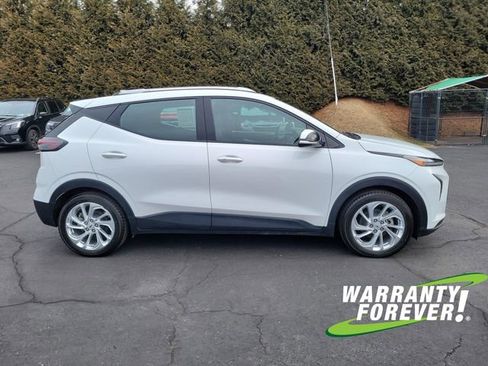 Used 2023 Chevrolet Bolt EUV LT image 8