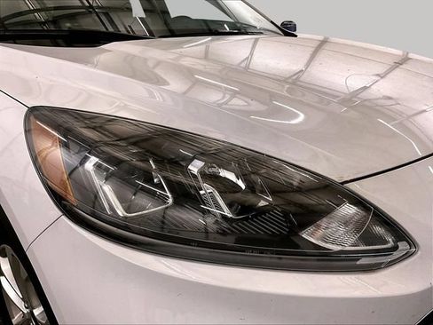 Used 2020 Ford Escape SE AWD/4WD image 27