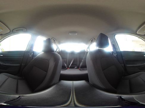 Used 2025 Nissan Altima 2.5 SV FWD image 43