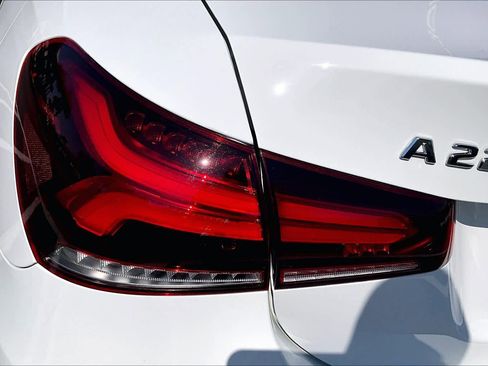 Used 2022 Mercedes-Benz A 220 image 29