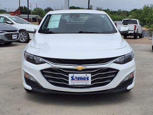 Used 2024 Chevrolet Malibu LT FWD image 3