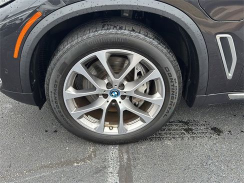 Used 2023 BMW X5 xDrive45e w/ Executive Package image 9
