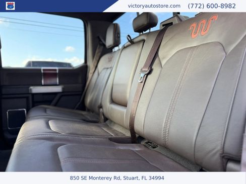 Used 2015 Ford F150 King Ranch w/ Equipment Group 601A Luxury AWD/4WD image 57