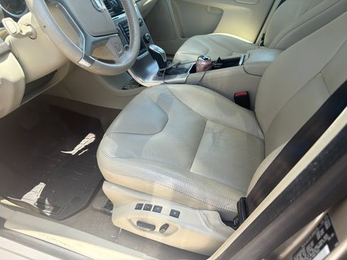 Used 2013 Volvo XC60 T6 AWD/4WD image 11