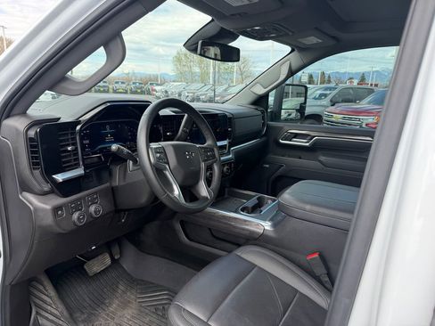 Used 2025 Chevrolet Silverado 2500 LTZ w/ Trail Boss Package AWD/4WD image 3