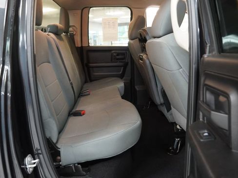 Used 2018 RAM 1500 Express w/ Express Value Package AWD/4WD image 28
