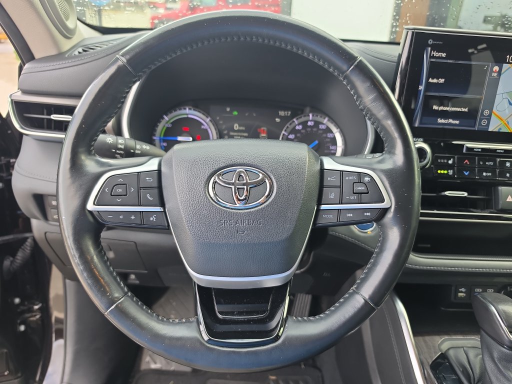 Used 2022 Toyota Highlander Limited AWD/4WD image 23