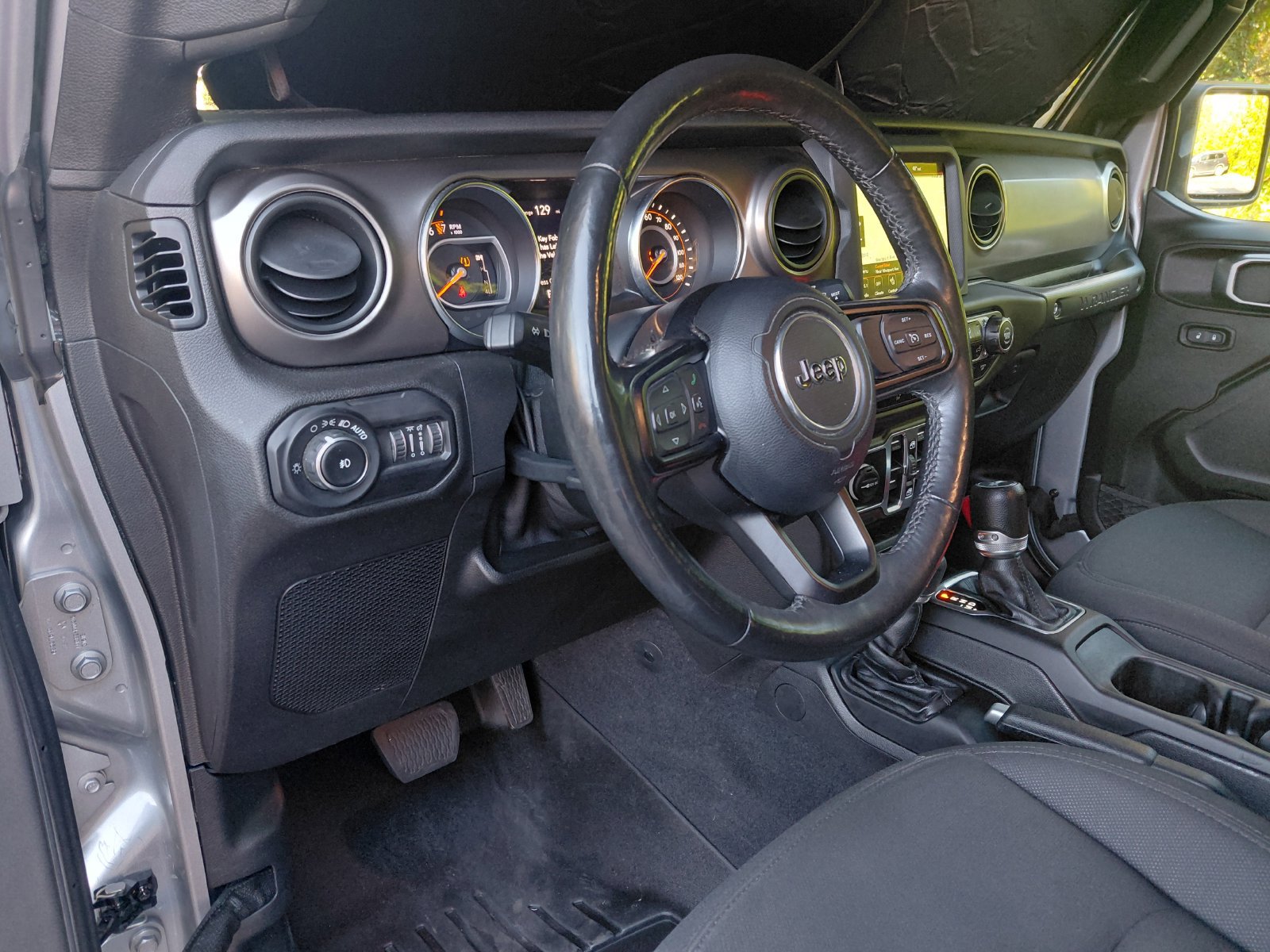 Used 2019 Jeep Wrangler Unlimited Sport S AWD/4WD image 17