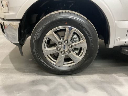 Used 2019 Ford F150 Lariat w/ Equipment Group 502A Luxury image 6