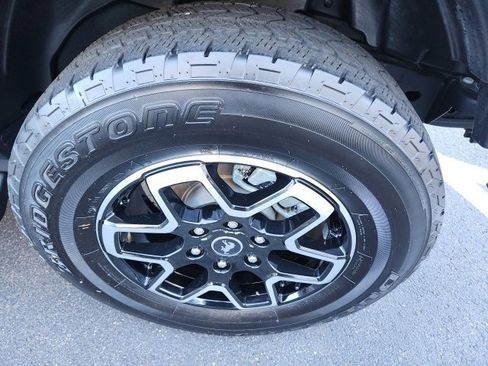 Used 2023 Ford Bronco Outer Banks image 11