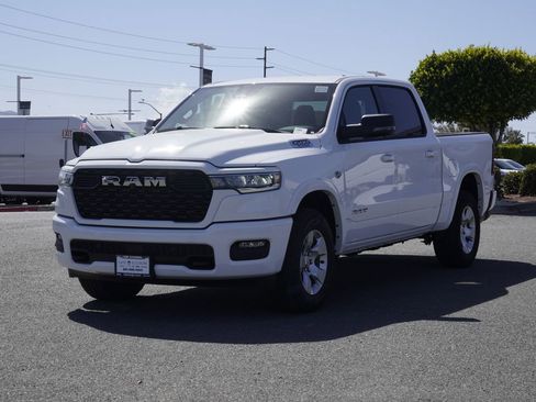 New 2026 RAM 1500 Big Horn AWD/4WD image 8