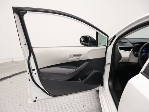 Certified 2024 Toyota Corolla LE FWD image 16