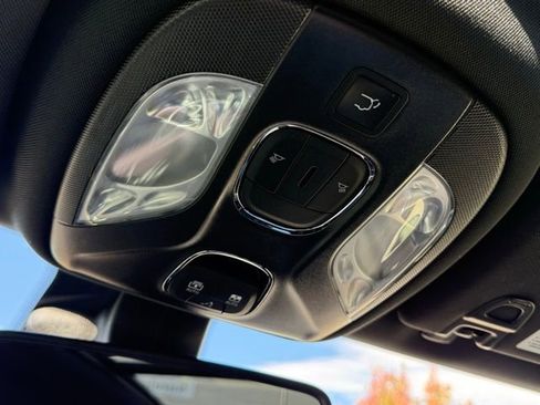 New 2025 Jeep Compass Latitude w/ Sun & Sound Group image 24