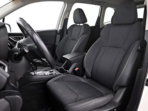 Used 2020 Subaru Forester Premium image 6