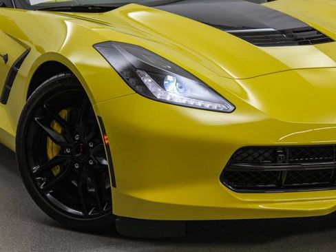 Used 2016 Chevrolet Corvette Stingray Convertible w/ 2LT Preferred Equipment Group RWD image 3