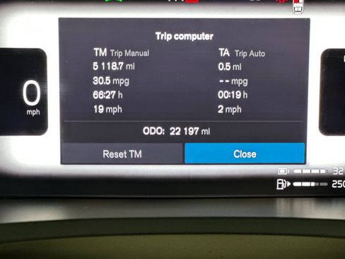 Used 2023 Volvo XC90 T8 Plus AWD/4WD image 30