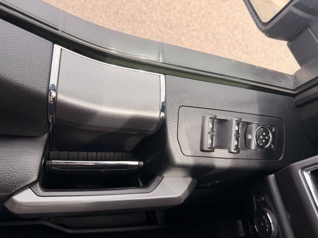 Used 2016 Ford F150 XLT w/ Equipment Group 302A Luxury AWD/4WD image 19
