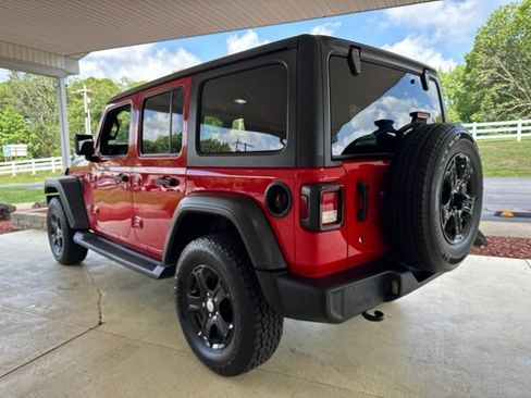 Used 2019 Jeep Wrangler Unlimited Sport S AWD/4WD image 9
