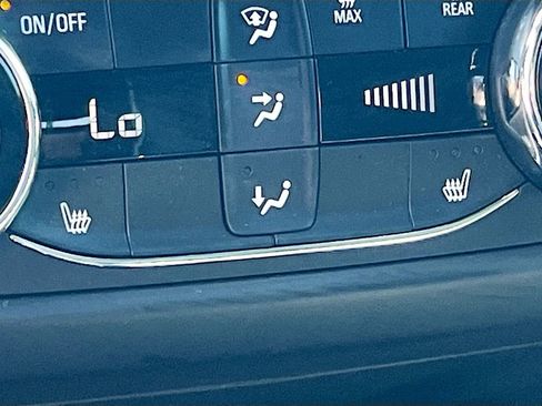 Used 2023 Chevrolet TrailBlazer RS w/ Sun and Liftgate Package image 20