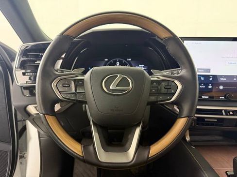 Used 2025 Lexus RX 350 Premium w/ Accessory Package (Z1) FWD image 33