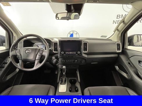 Used 2023 Nissan Frontier SV image 10