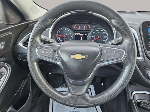 Used 2020 Chevrolet Malibu LT image 30