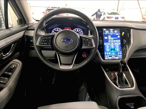 Certified 2025 Subaru Outback Premium image 5