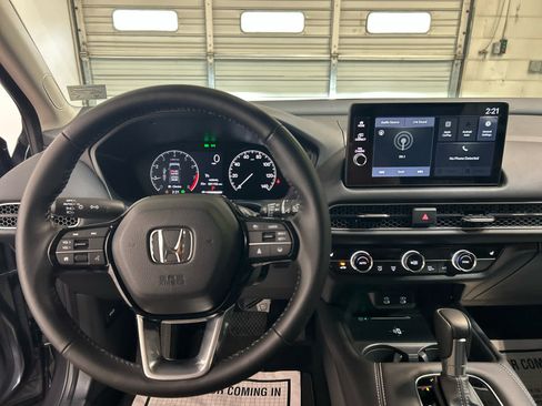 Used 2026 Honda HR-V EX-L image 9