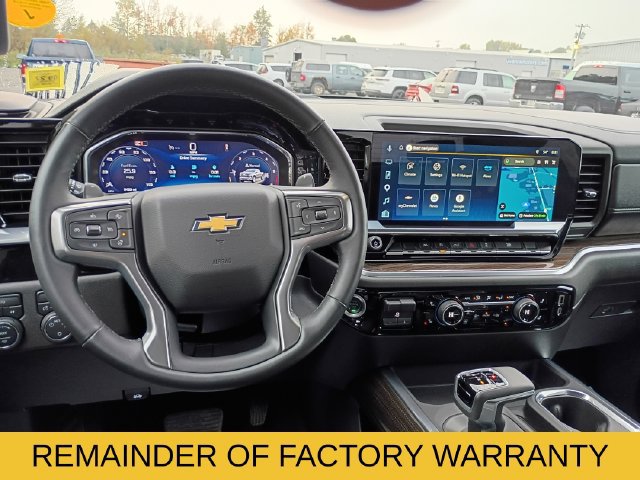 Used 2025 Chevrolet Silverado 1500 LT AWD/4WD image 10