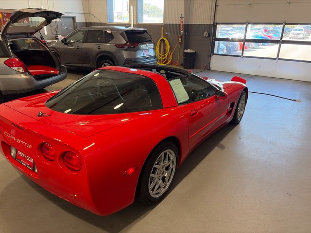 Used 2004 Chevrolet Corvette Coupe RWD image 32