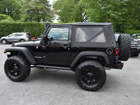 Used 2017 Jeep Wrangler Sport w/ Quick Order Package 23S AWD/4WD image 41