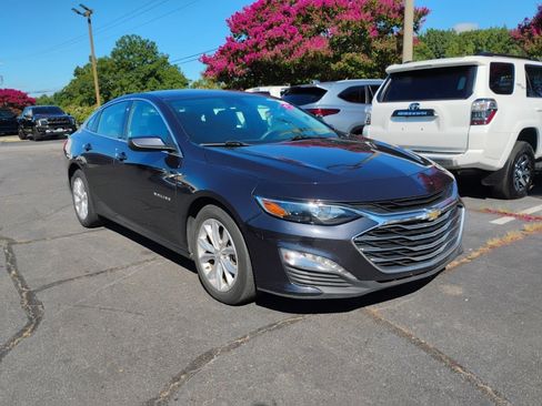 Used 2023 Chevrolet Malibu LT image 1