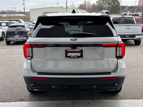 New 2026 Ford Explorer ST-Line w/ ST-Line Street Pack image 25