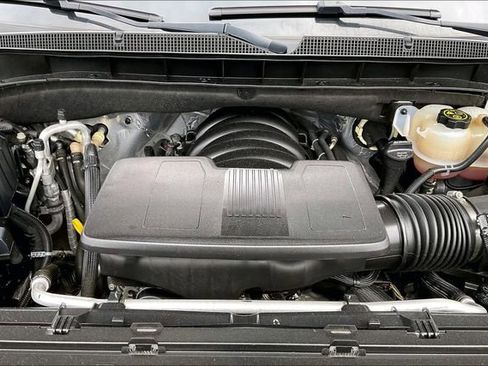 Used 2024 Chevrolet Tahoe Z71 AWD/4WD image 22