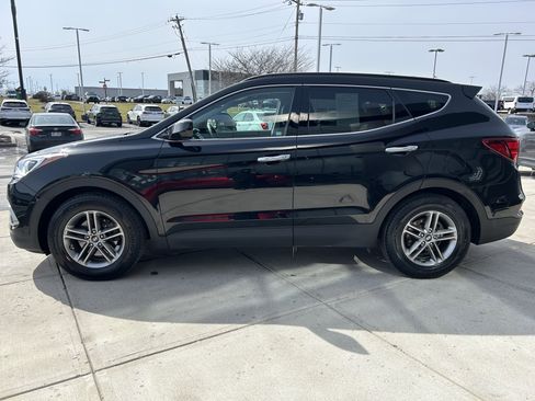Used 2017 Hyundai Santa Fe Sport image 4