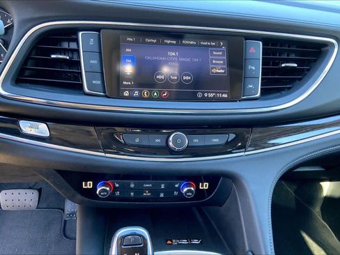 Used 2021 Buick Enclave Avenir w/ Avenir Technology Package image 30