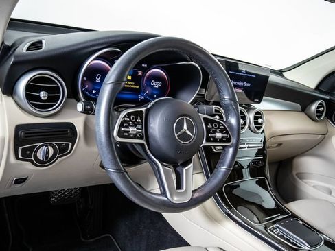 Used 2022 Mercedes-Benz GLC 300 4MATIC image 18