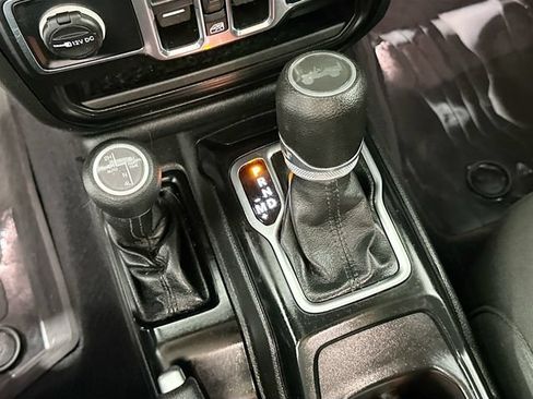 Used 2023 Jeep Wrangler Unlimited w/ Cold Weather Group AWD/4WD image 15