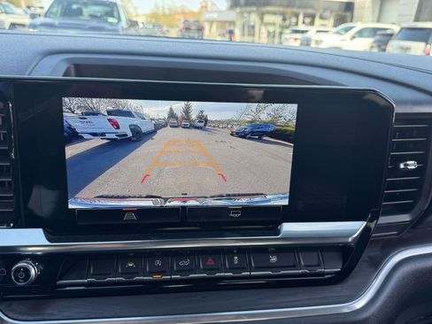 Used 2025 GMC Sierra 1500 SLT AWD/4WD image 28